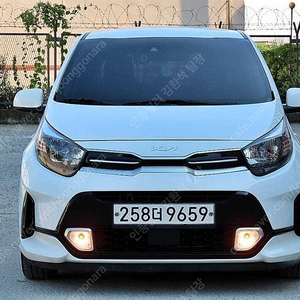 모닝 중고 모닝 어반 흰색 2022년식 30,220km 프레스티지 수원중고차