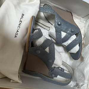 새상품) Balenciaga 발렌시아가 웨지힐 샌들 36½