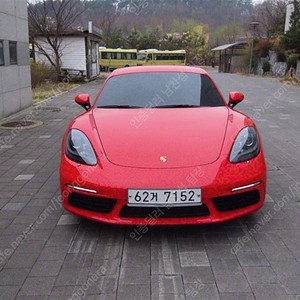 포르쉐 중고 프르쉐 카이맨 중고 718 카이맨 중고차 중고가격 빨간색 2017년식 58,839km S 2.5 24시간 상담가능