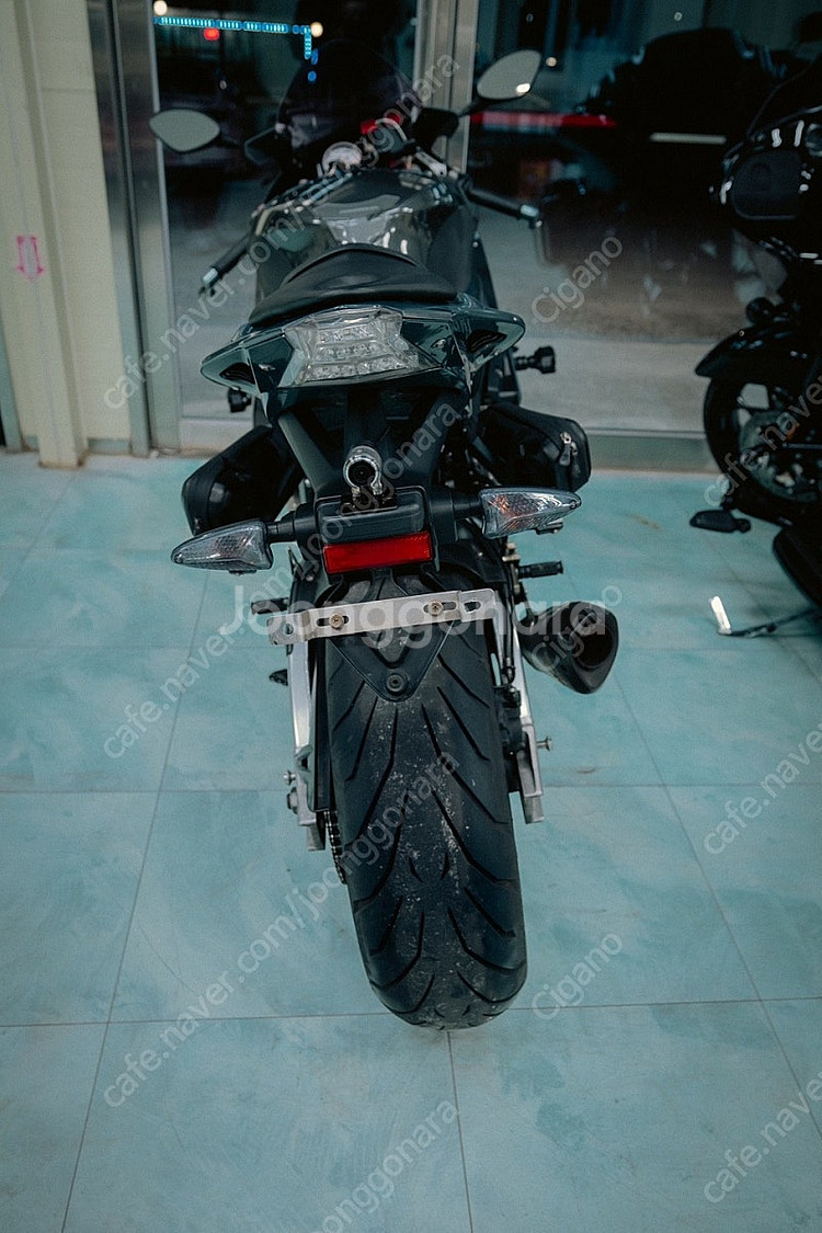 2012 BMW S1000RR--2