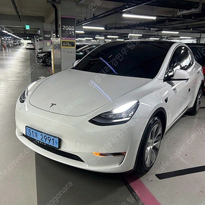 테슬라 모델 Y 중고 테슬라 중고 흰색 2022년식 39,651km 롱 레인지 연비좋은 중고차
