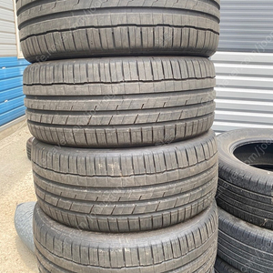 2554021 255/40R21 255 40 21 한국타이어 신품급 중고타이어 판매