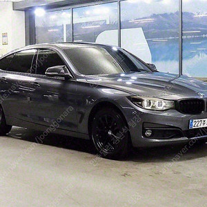 BMW 3시리즈 중고 BMW 3시리즈 중고차 할부 회색 2018년식 GT 320D xDrive 수원중고차