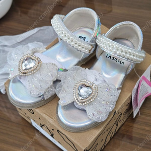 라스텔라 신상 led 샌들 구두 공주 구두 새상품 150 화이트