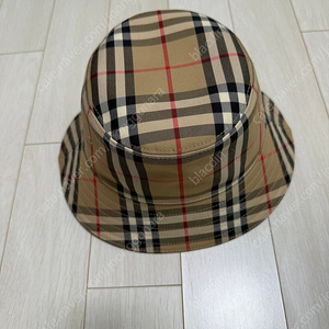 버버리 버킷햇 4-6Y