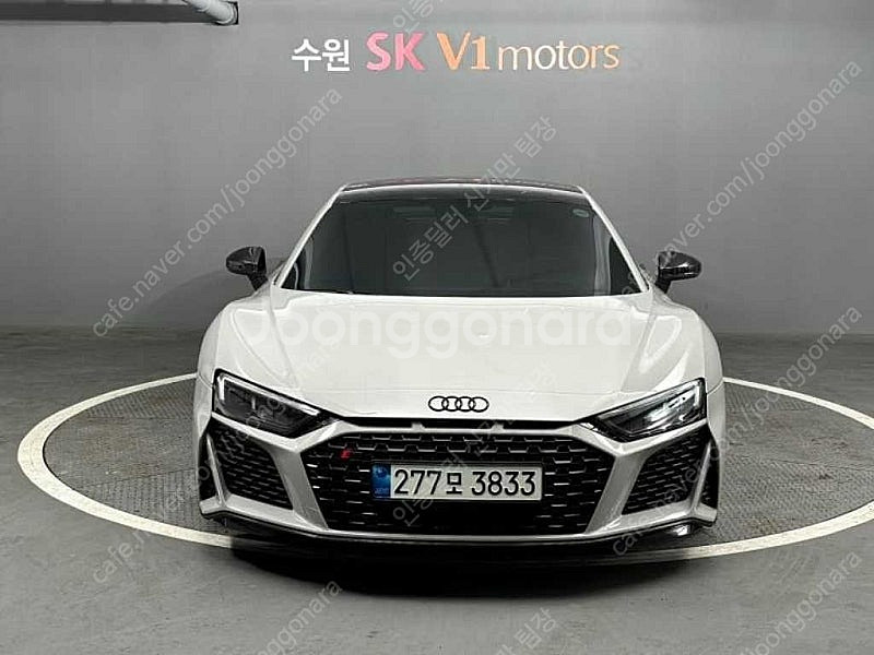 회색 아우디 R8 중고 4S 5.2 V10 퍼포먼스 쿠...--0