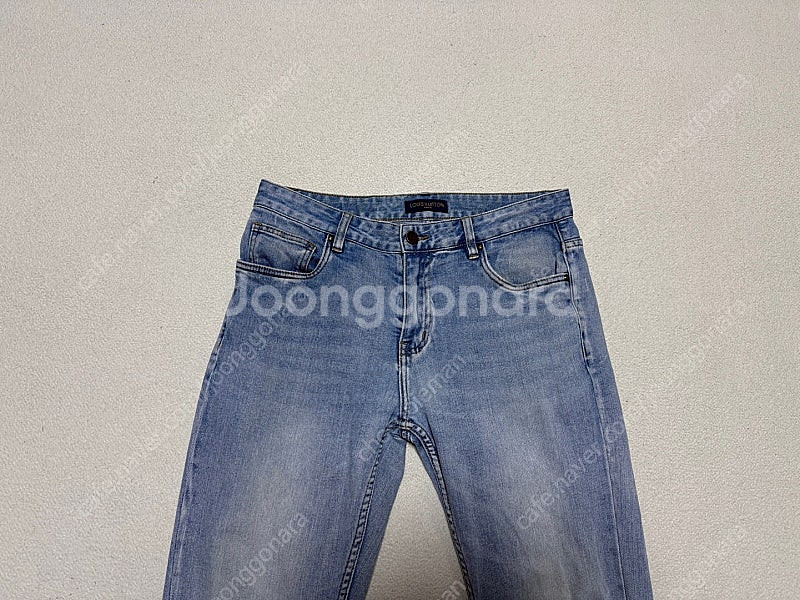 루이비통 여름용 청바지 남성용 30인치 판매합니다--2