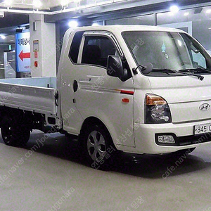 포터2 중고차 내장탑차 중고 포터 중고차 흰색 2018년식 68,121km 슈퍼캡/초장축/(CRDi) 스마트 믿을만한 중고차
