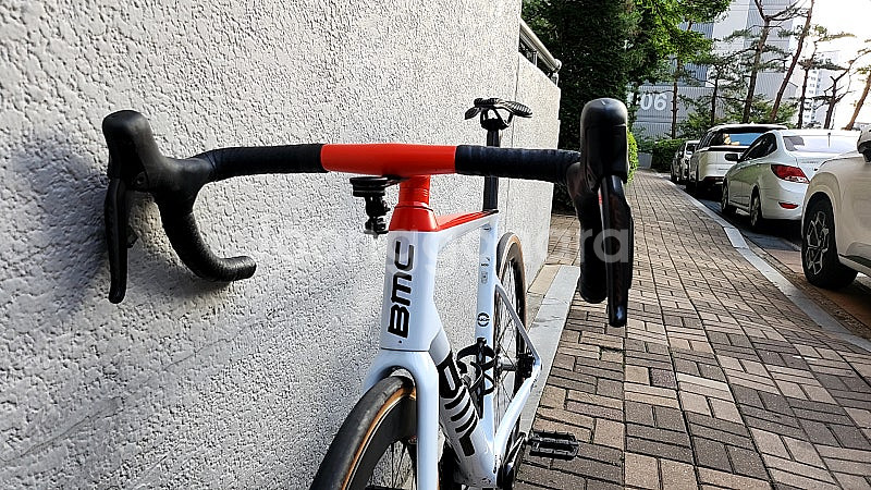 BMC 팀머신 SLR01 AG2R 팀화이트 56--2
