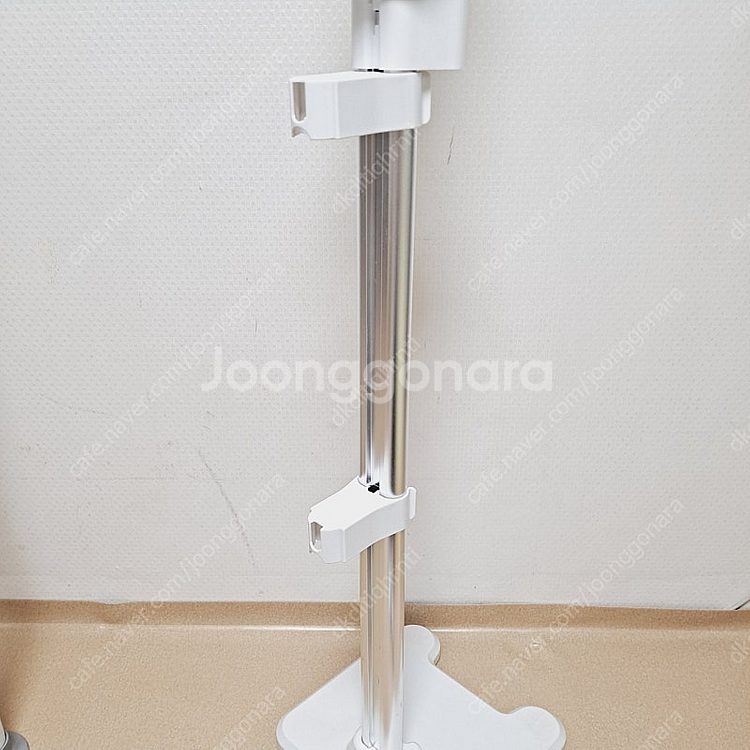 아이닉 i20 무선청소기 스탠드 거치대만 단품 악세사리...--6