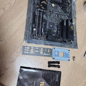 5700x3d b550 ssd1tb 램 32g 팜니다