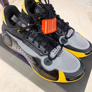 [290] LINING WOW10 LOW LAKERS