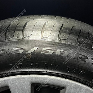 신투라토 P7 94W 225 50 17. 1본. 서울. 3만원