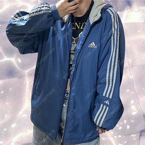 아디다스 올드스쿨 후드 누빔 패딩 점퍼 알링톤 블루 100