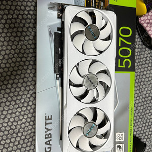 기가바이트 5070 이글 화이트