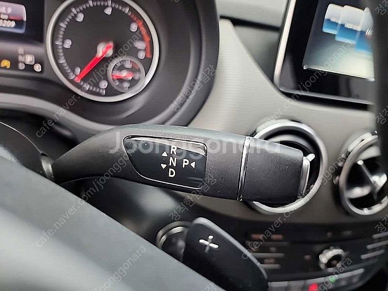 벤츠 B클래스 (MY B) B200 d 선착순 판매합니...--7