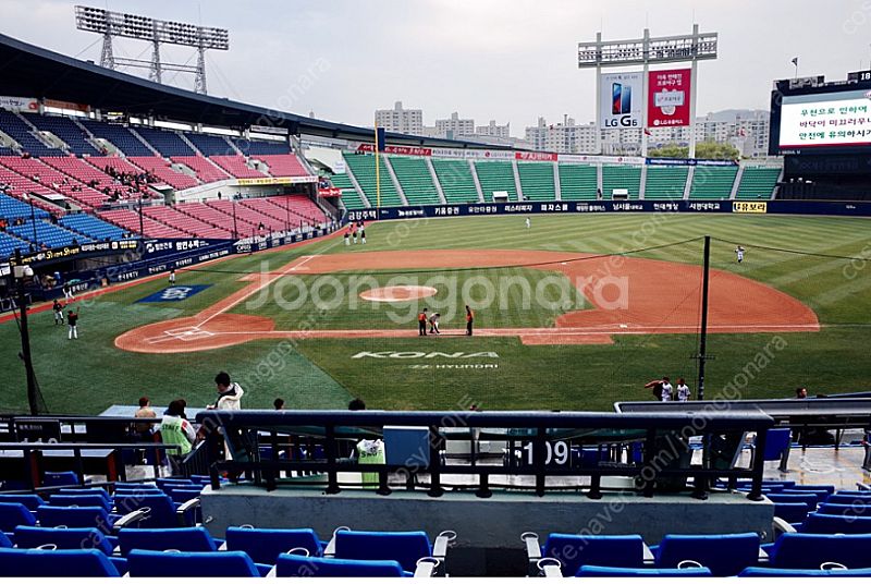 6월 14일 두산 vs 키움 1루 블루석 테이블석 바로...--0