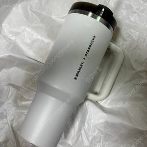 스타벅스 SS 화이트 스탠리 켄처 텀블러 1183ml