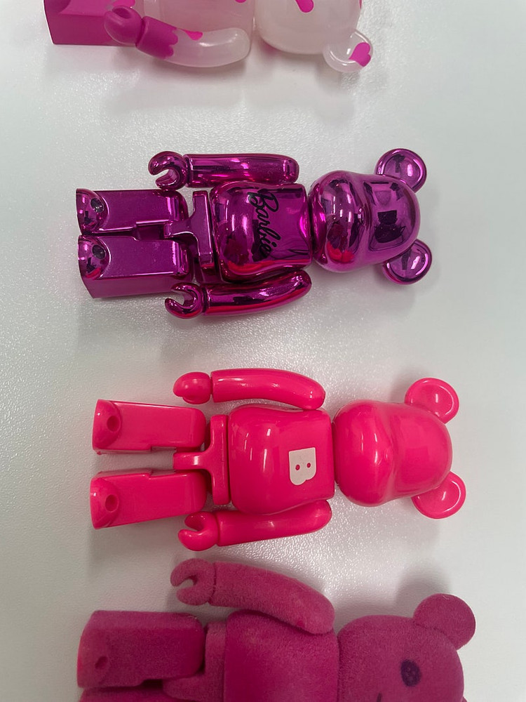 베어브릭100프로 한정판포함 이미지