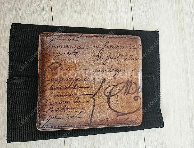 벨루티 마코레 스크리토 반지갑 (인장 초A급)--5