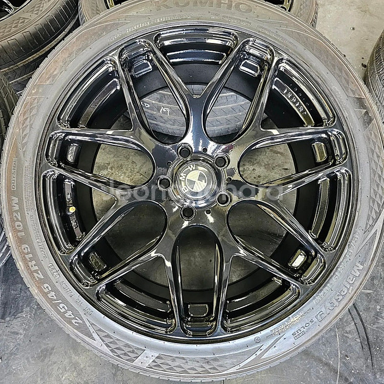 BMW7시리즈 F01 19인치 블랙유광 휠타이어셋. 7...--1
