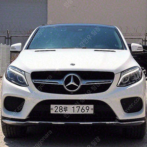 벤츠 GLE 중고 벤츠 GLE클래스 중고 벤츠 GLE 중고차 벤츠 GLE클래스 중고차 흰색 2018년식 GLE 350 d 4MATIC 쿠페 중고자동차 시세표