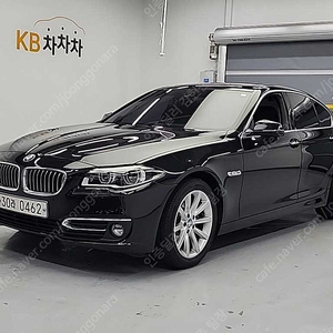 BMW 5시리즈 중고 5시리즈 중고차 할부 BMW 520D 중고 검정색 2016년식 520d 럭셔리 플러스 실매물중고차