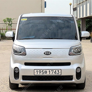 경차 중고 레이 중고차 시세 레이 중고차 가격 기아 레이 중고 은색 2019년식 32,616km 2인승 밴 고급형 차상태 완벽점검