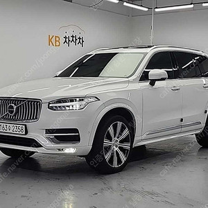 볼보 XC90 중고 볼보 중고차 볼보 중고 흰색 2023년식 28,022km 2.0 B6 AWD 얼티메이트 브라이트 중고자동차