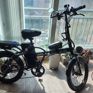 autech Max scenic M20 접이식 전기자전거 삼성 배터리 20ah 48v 500w 120km 주행가능 7만원상당 액세서리 헬멧 전부드림니다 구매해서 몇번 안타읍니다