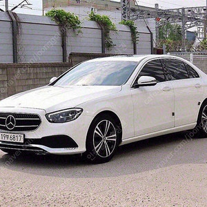 벤츠 E클래스 중고 벤츠 중고 W213 E250 2021년식 79,488km 아방가르드 흰색 수입 중고차 당일출고 가능