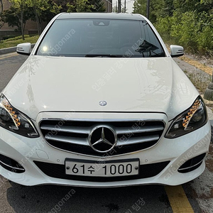 벤츠 E클래스 중고 벤츠 중고 흰색 2016년식 E220 블루텍 아방가르드 중고차 할부견적