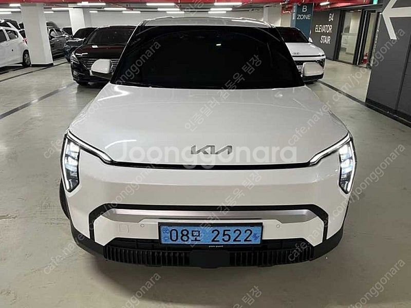 4,254 km EV3 중고 전기중고차 롱레인지 에어 ...--7