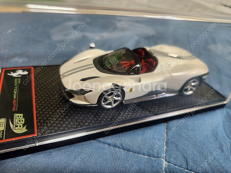 Bbr 1:43 페라리 sp 데이토나 화이트--0