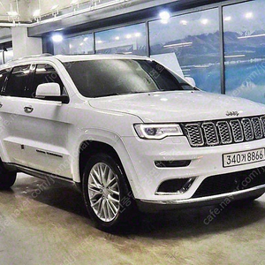지프 그랜드 체로키 중고차 지프 그랜드체로키 중고 흰색 2018년식 72,293km 3.0 디젤 오버랜드 서밋 WK2 중고차카페