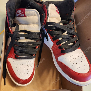 Air Jordan 1 Retro High OG BG 230 chicago