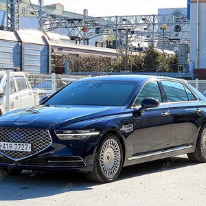 제네시스 G90 중고차 가격 제네시스 중고 파란색 2019년식 53,037km 3.3 T AWD 럭셔리 중고자동차