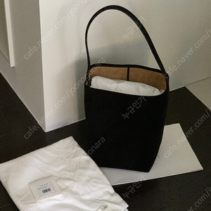 [새상품] 더로우 파크백 미듐 블랙 스웨이드 the row park medium black suede