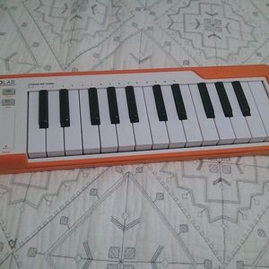 ARTURIA MICROLab 아투리아 마이크로랩 25건반 마스터 키보드 팝니다. 부산 해운대