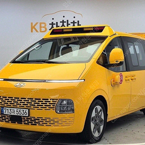어린이보호차량 중고 현대 스타리아 중고차 할부 노란색 2022년식 39,000km 11인승 어린이 보호차량 개인사업자 차량구매