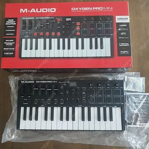 미디건반 M-Audio Oxygen Pro MINI (신품급 박스풀)