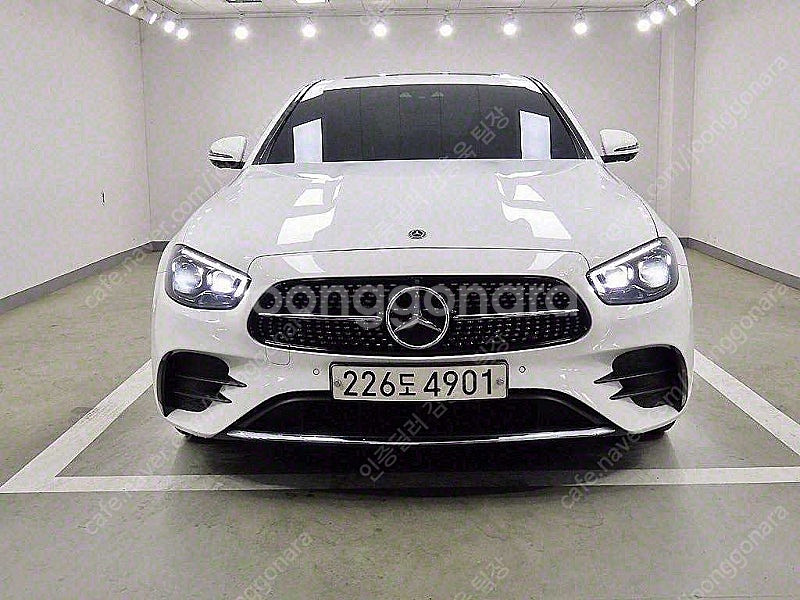 26,141 km 벤츠 E클래스 중고 벤츠 중고 W21...--0
