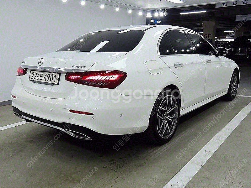 26,141 km 벤츠 E클래스 중고 벤츠 중고 W21...--9