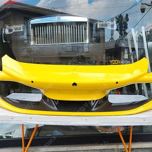 페라리 F8 트리뷰토 앞범퍼 전피 Ferrari F8 Tributo Front Bumper 판매