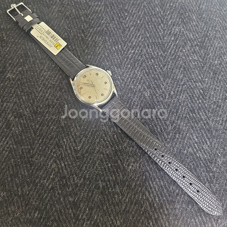 54년 생산(71년된) 오메가 수동 시계 입니다.--6