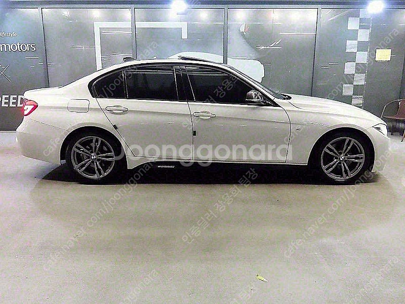 BMW 3시리즈 중고 BMW 320d 중고승용차 3시리즈 중고차 흰색 2017년식 63,738km 320i M 스포...--3