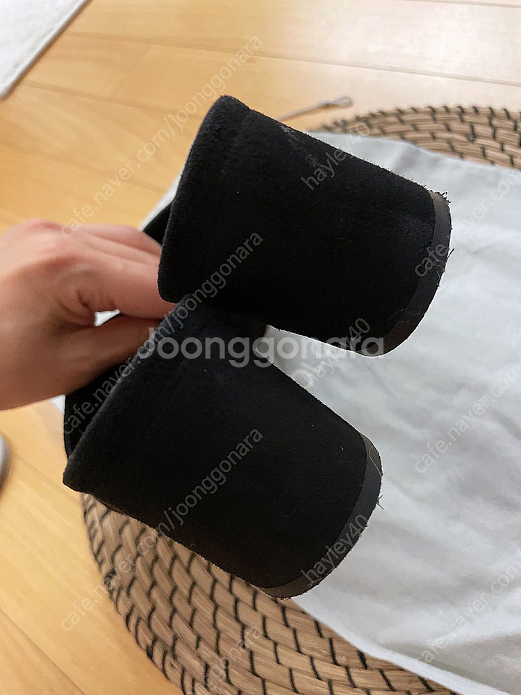 마놀로블라닉 스웨이드뮬--3