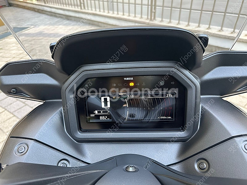 x-max 25년 올블랙 882km 판매--2