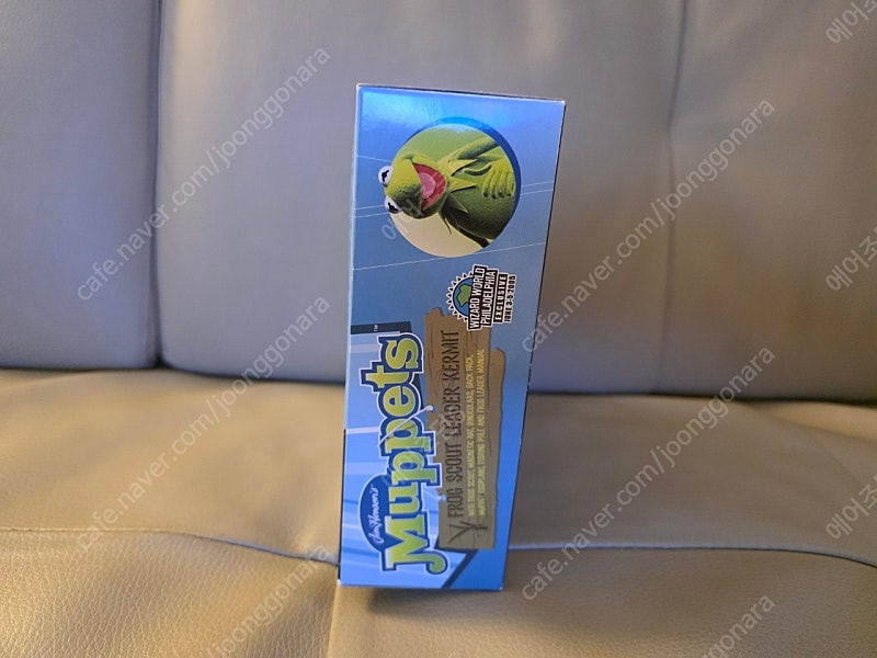 짐핸슨의 머펫츠 개구리 스카우트 대장 커밋 피규어 이미지