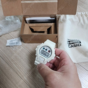 지샥 DW-6900TNT24-7DF